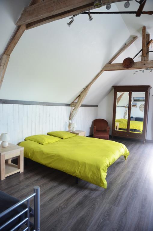 Bed and Breakfast La Petite Ferme Mazé Pokoj fotografie